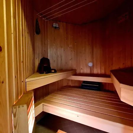 Mansikkaharju Kartano *