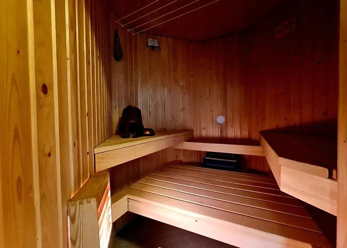 Mansikkaharju Kartano *