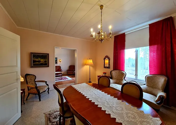 Mansikkaharju Kartano *