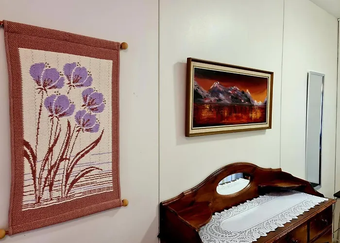 Mansikkaharju Kartano *