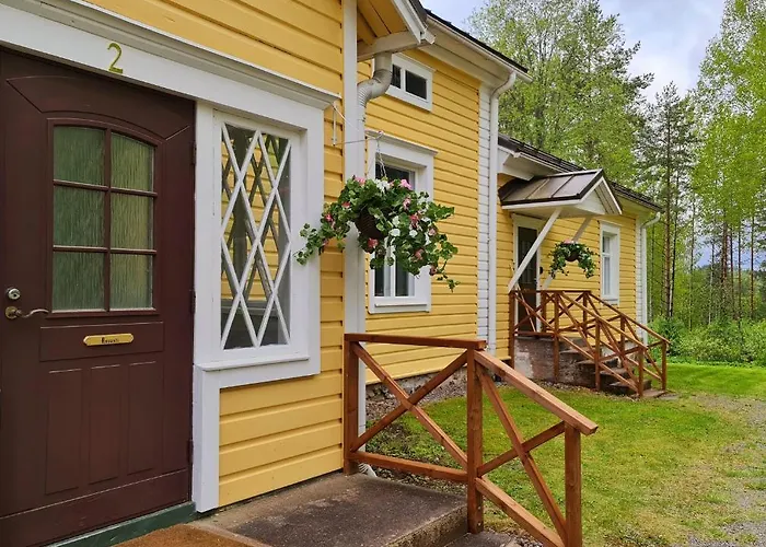 Mansikkaharju Kartano 公寓 *